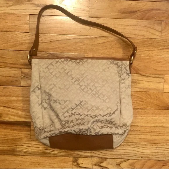 Tommy Hilfiger vintage tan logo shoulder bag with blue stripes down the middle - Picture 4 of 7